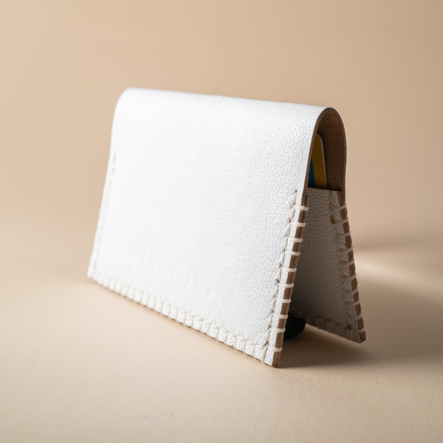 Simple Wallet White